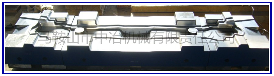 Segmented hook and tail frame