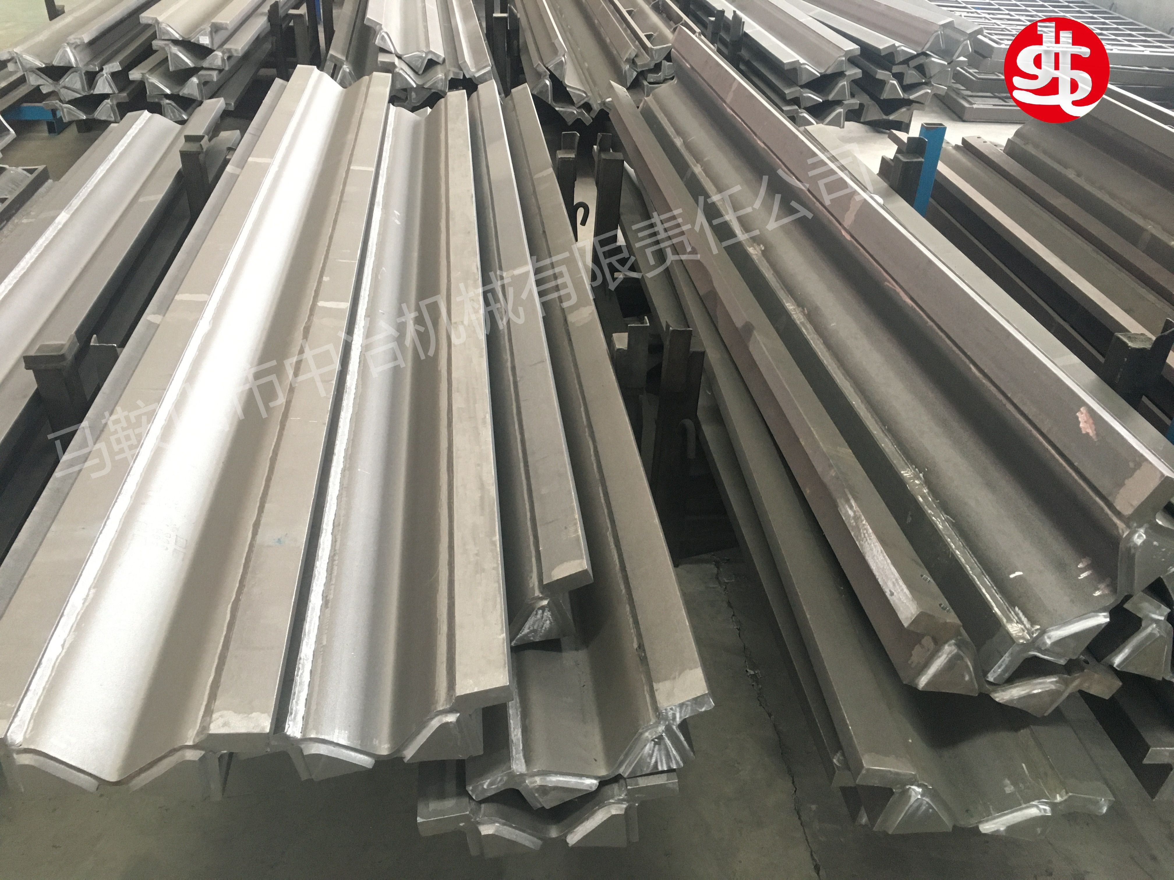 工程機(jī)械零部件