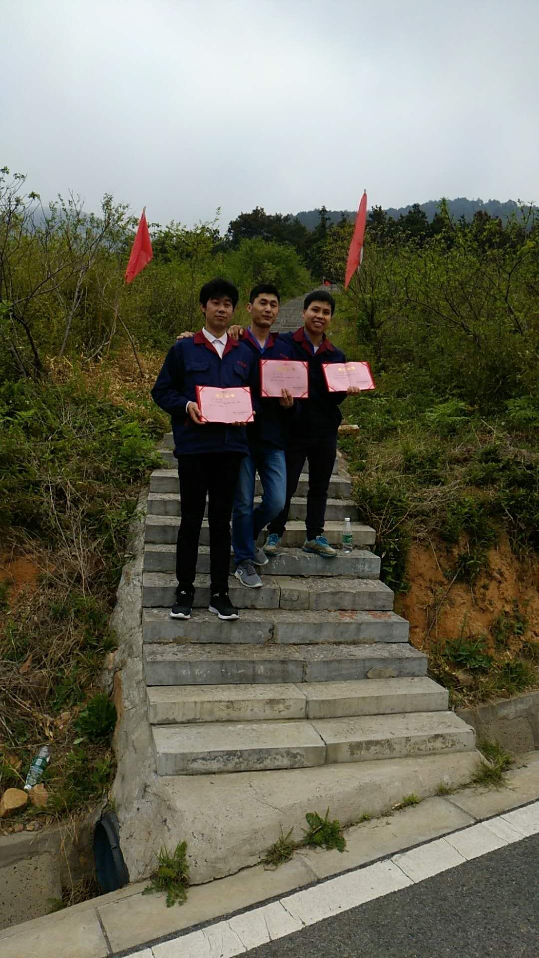 團(tuán)體第一.jpg Company's Spring 2018 Group Mountaineering Activity